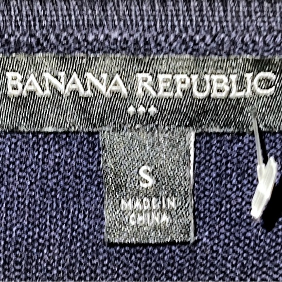 Banana Republic Navy Sweater with Pink Chic size Small - Picture 4 of 4